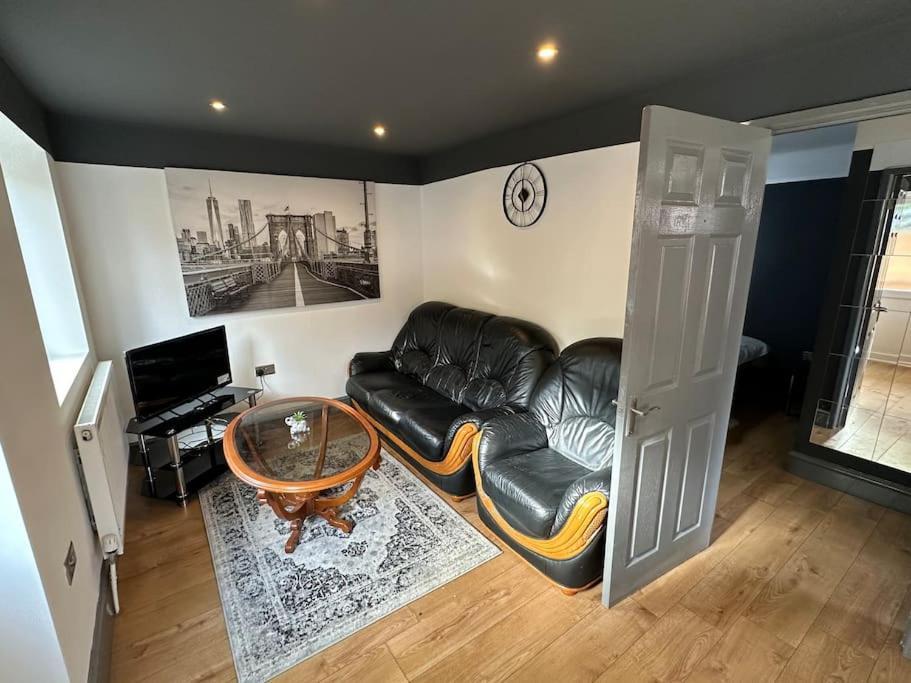 Brand New Large Studio Flat! Σάτον Εξωτερικό φωτογραφία